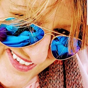 Meet your Posher, Cyndi